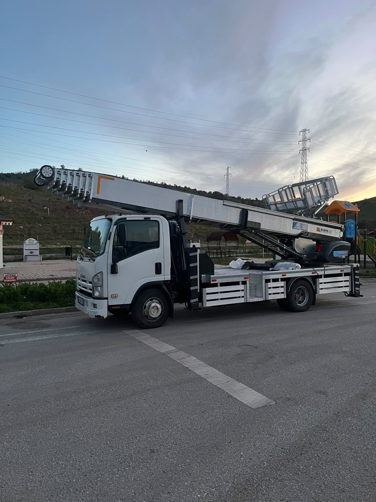 Mobil asansör ile ağır taşımacılık